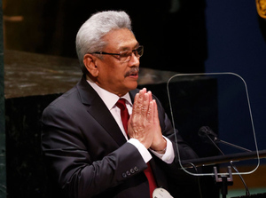 Президент Шри-Ланки подал в отставку по электронной почте