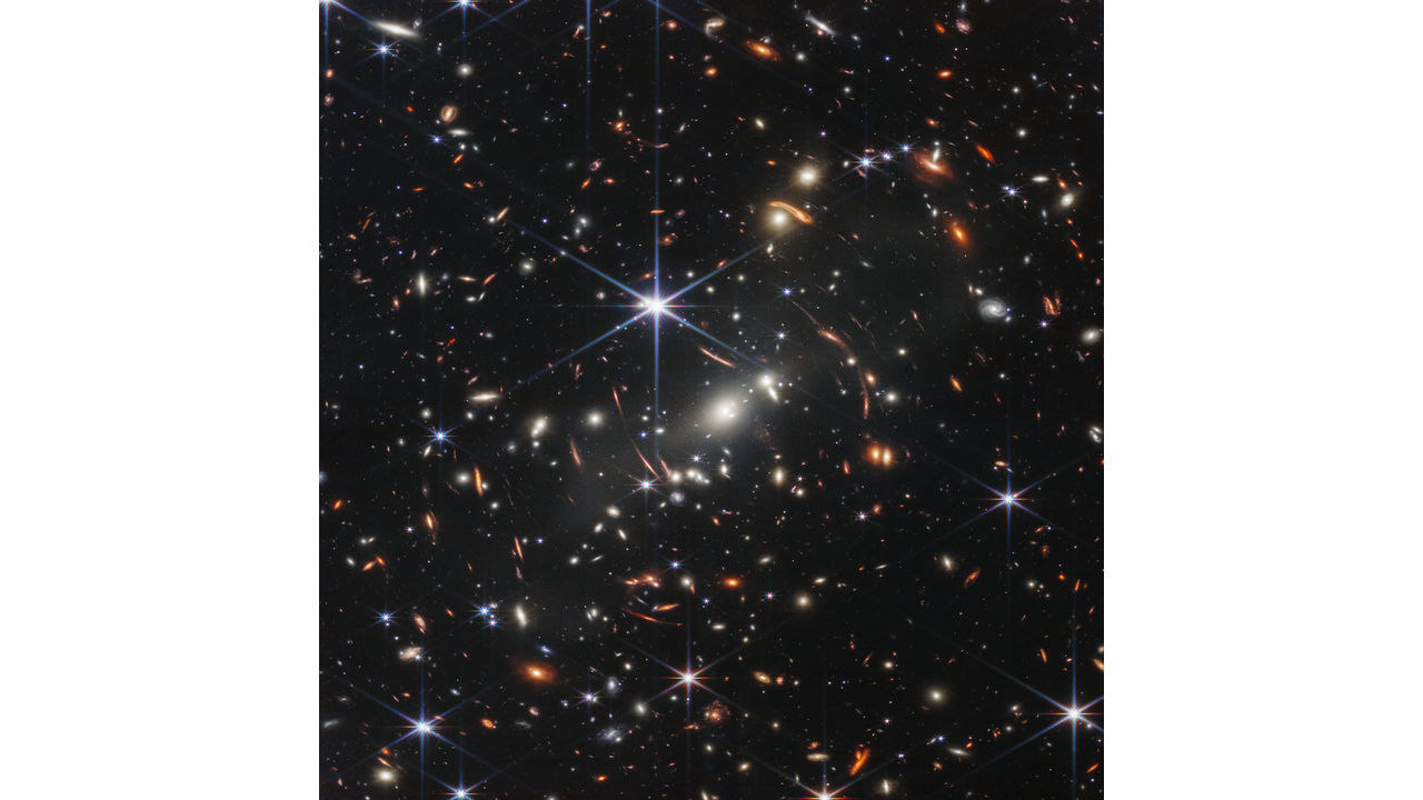 Скопление галактик SMACS 0723, снимок сделан космическим телескопом James Webb. Фото © Webbtelescope