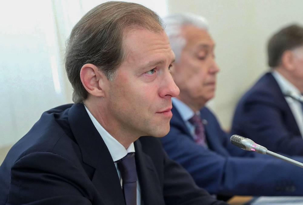 Песков ответил, когда Путин подпишет указ о назначении Мантурова на пост вице-премьера