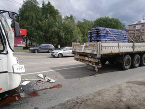 В ДТП с автобусом и КамАЗом в Северодвинске пострадали 16 человек 