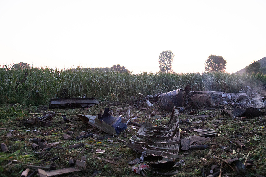 Место падения украинского Ан-12. Фото © ТАСС / EPA / ACHILLEAS CHIRAS