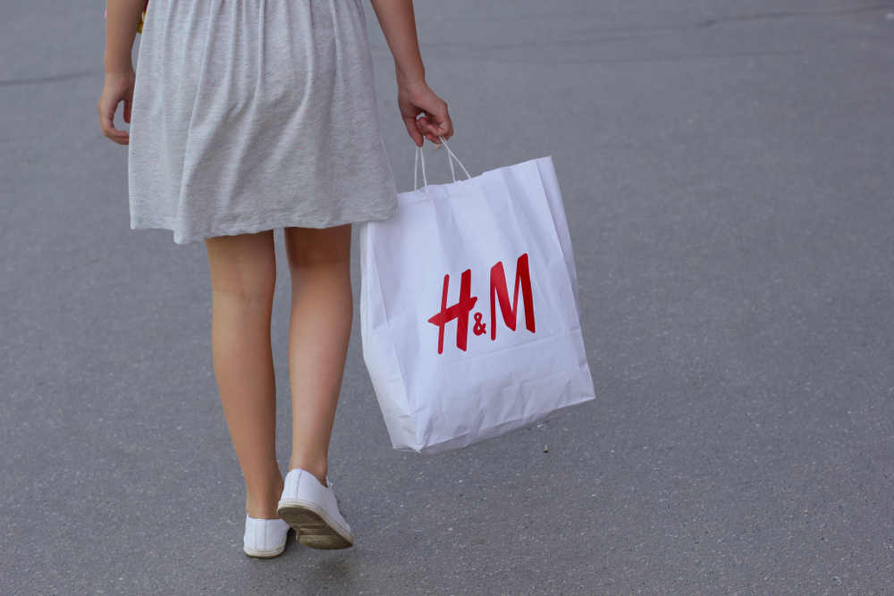 Компания H&M сообщила об окончательном уходе с российского рынка
