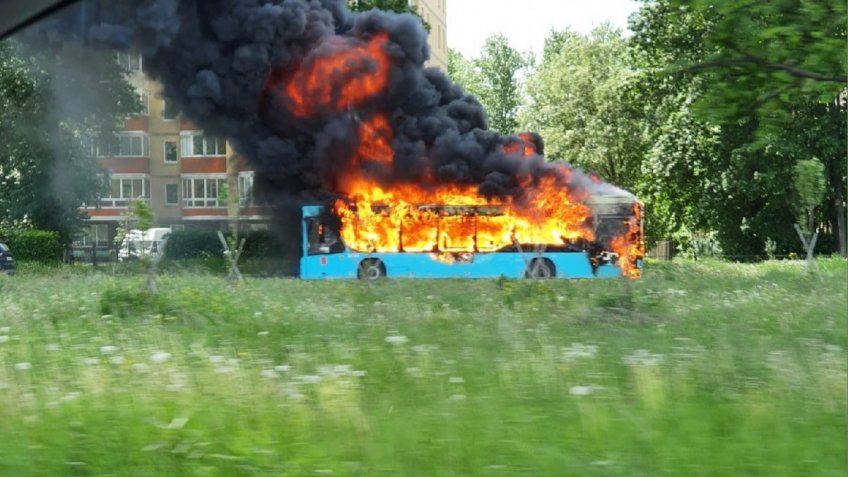 Обстановка накалилась: Кто виноват в самовозгорании новых автобусов в Санкт-Петербурге
