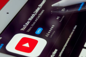 "Это когда-нибудь кончится": Россиянам назвали сроки возможной блокировки YouTube 
