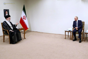Путин проводит переговоры с верховным лидером Ирана Али Хаменеи