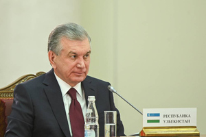 Президент Узбекистана прибыл в Нукус, где ранее произошли массовые беспорядки