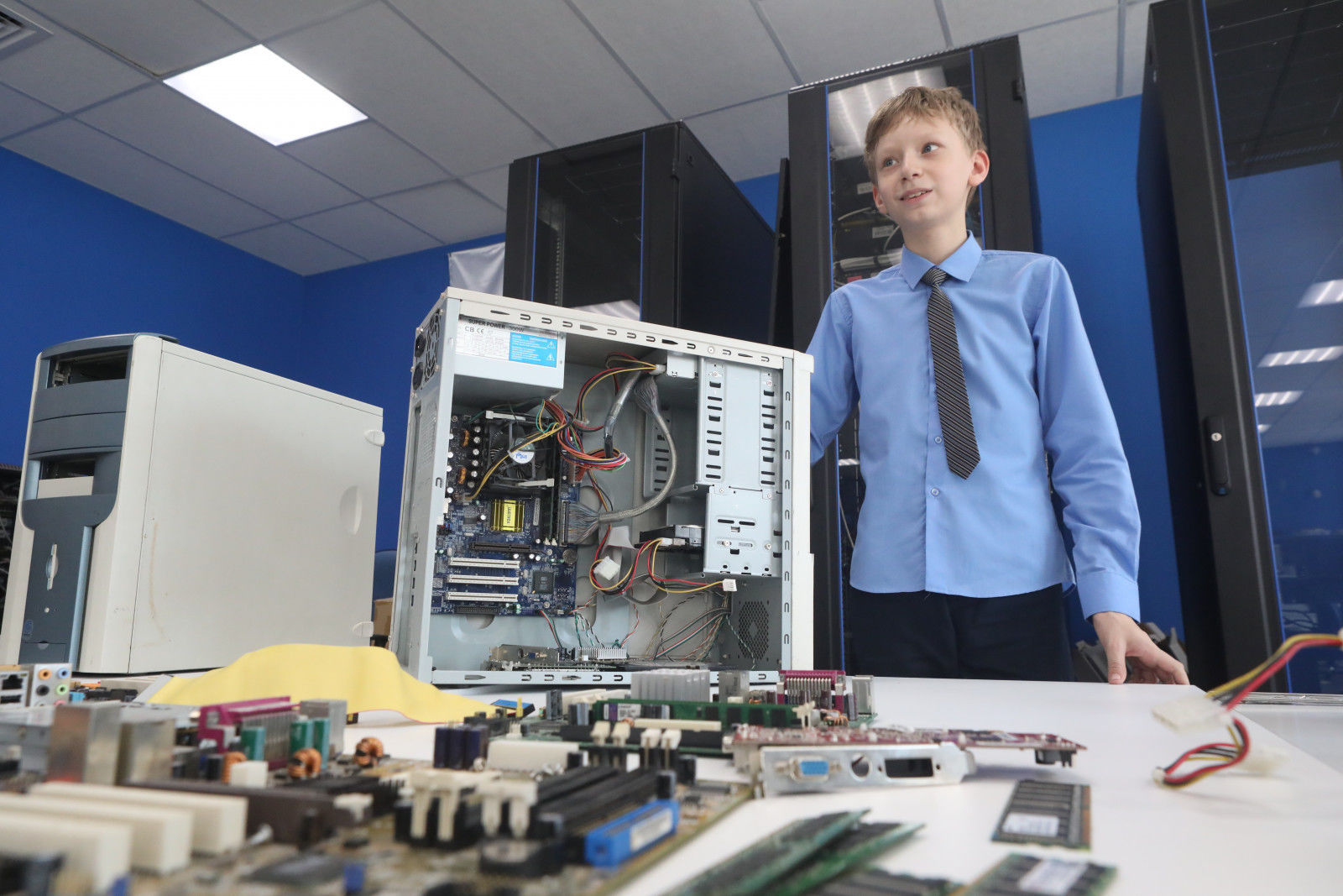 11-летний студент из Петербурга начал разработку собственной ОС
