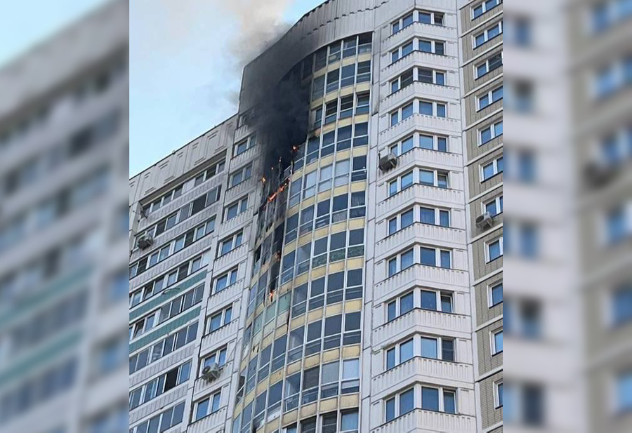Пожар в многоэтажке в Люберцах. Фото © Telegram / Мои Люберцы / Комментарии: NIKITA