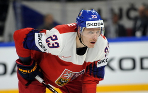 Стала известна зарплата хоккеиста сборной Чехии Дмитрия Яшкина в СКА