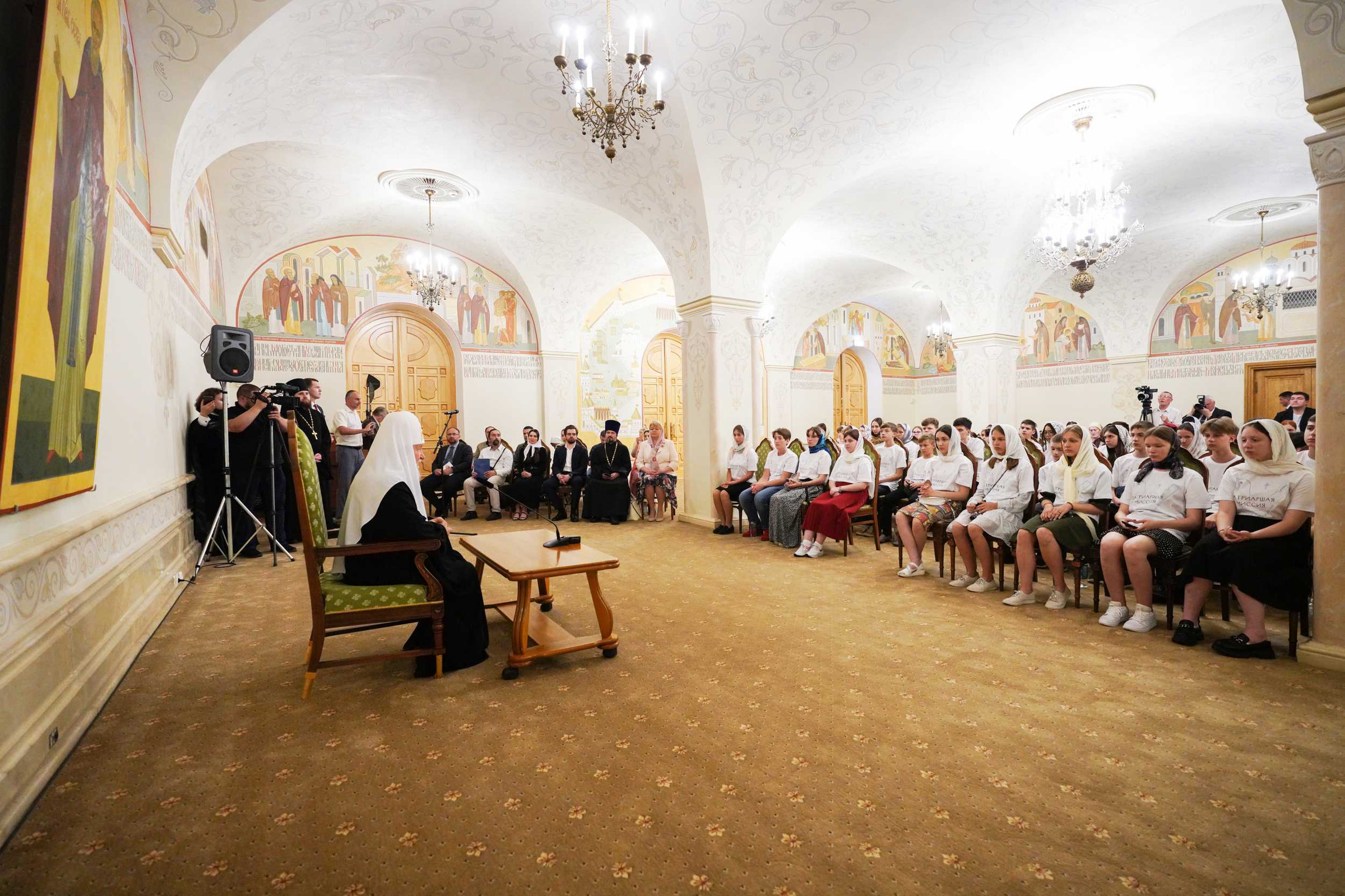 Патриарх Кирилл встретился с детьми из Донбасса и с Украины. Фото © Официальный сайт Московского патриархата