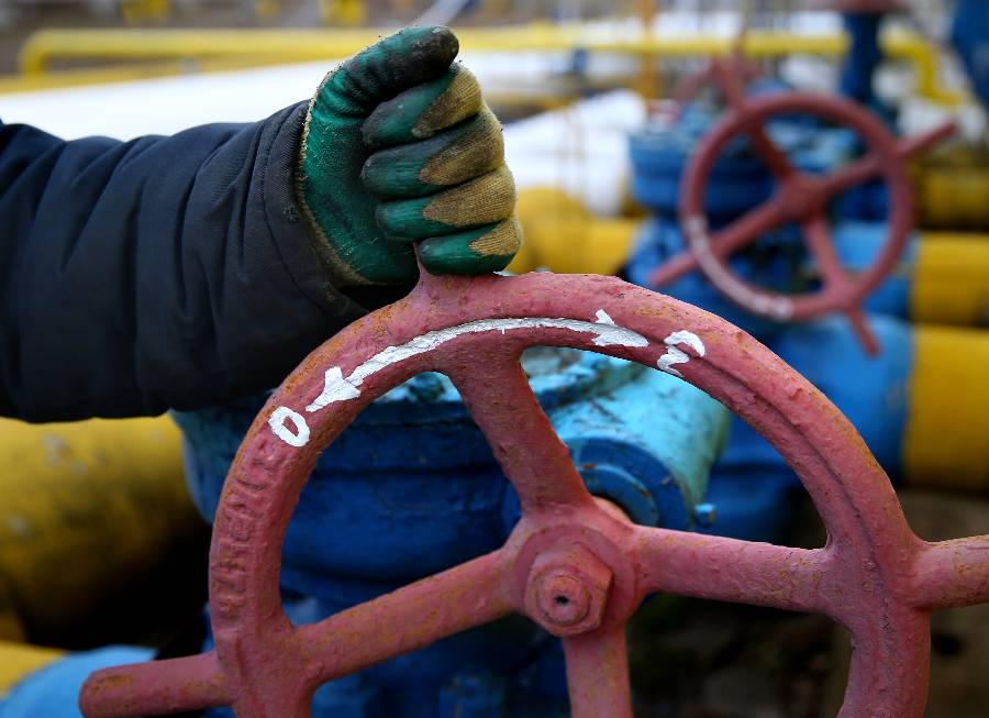 Украина вынужденно начала качать газ из Словакии