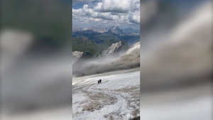 Шесть человек погибли и десять пропали без вести при сходе ледника в итальянских Альпах