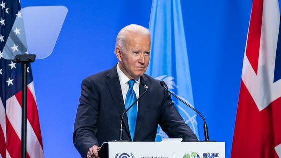 От путинской инфляции к владельцам АЗС: Американцы высмеяли Байдена за просьбу к заправкам снизить цены на бензин