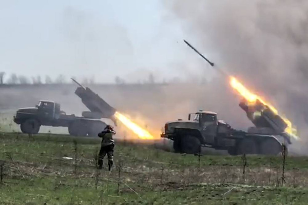 МО РФ сообщило об уничтожении до 30 бойцов ВСУ и склада со снарядами для Градов в ДНР