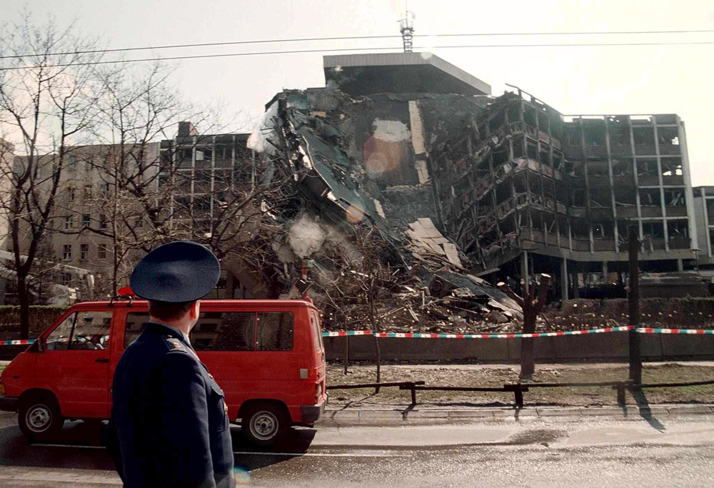 Последствия бомбардировки Белграда НАТО. Фото © ТАСС / EPA