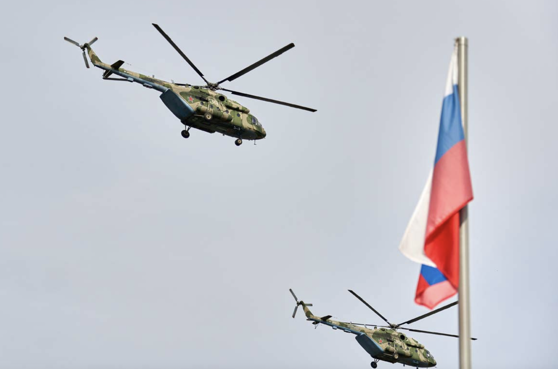 Российская авиация и ракетные войска уничтожили три склада боеприпасов ВСУ в Донбассе