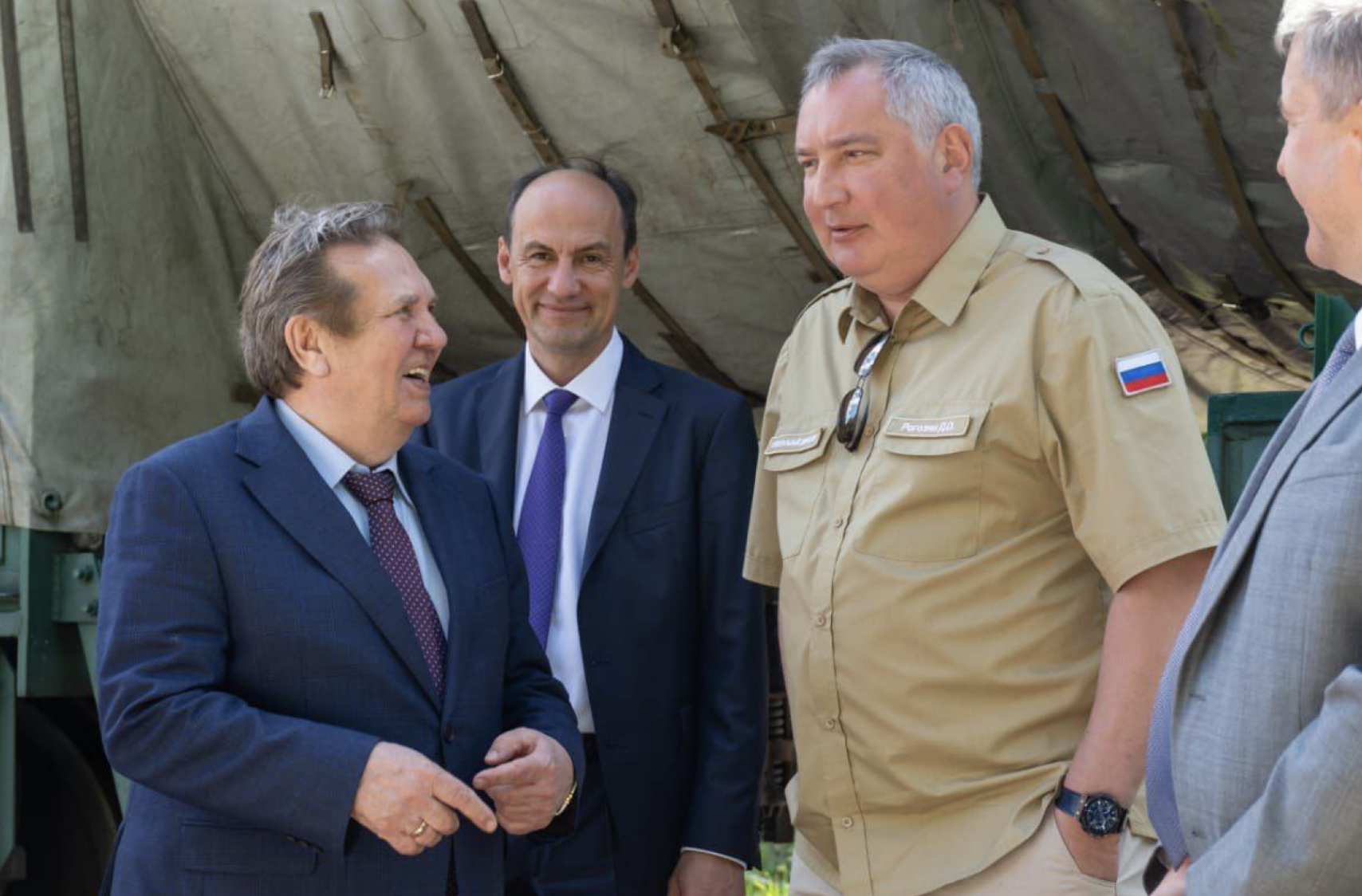 Рогозин объявил "завод Судного дня" самым безопасным местом на планете