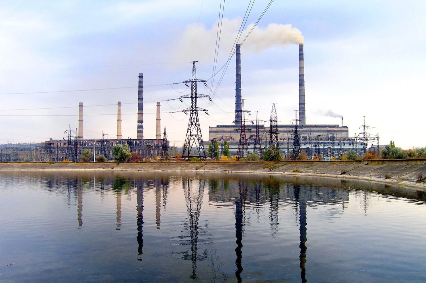 Славянская ТЭС. Славянск, Украина. Фото © Wikipedia Commons
