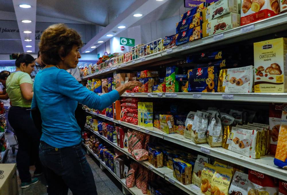 Британцев повергли в шок предметы роскоши в продуктовом магазине