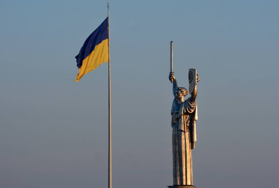 На Украине решили декоммунизировать монумент Родина-мать