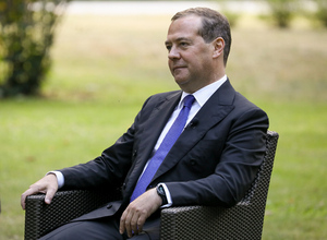 "Итог бездарной политики": Медведев счёл закономерной отставку Джонсона