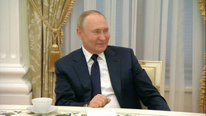 "У соседей хорошо, но дома лучше": Путин прокомментировал отъезд специалистов из России 
