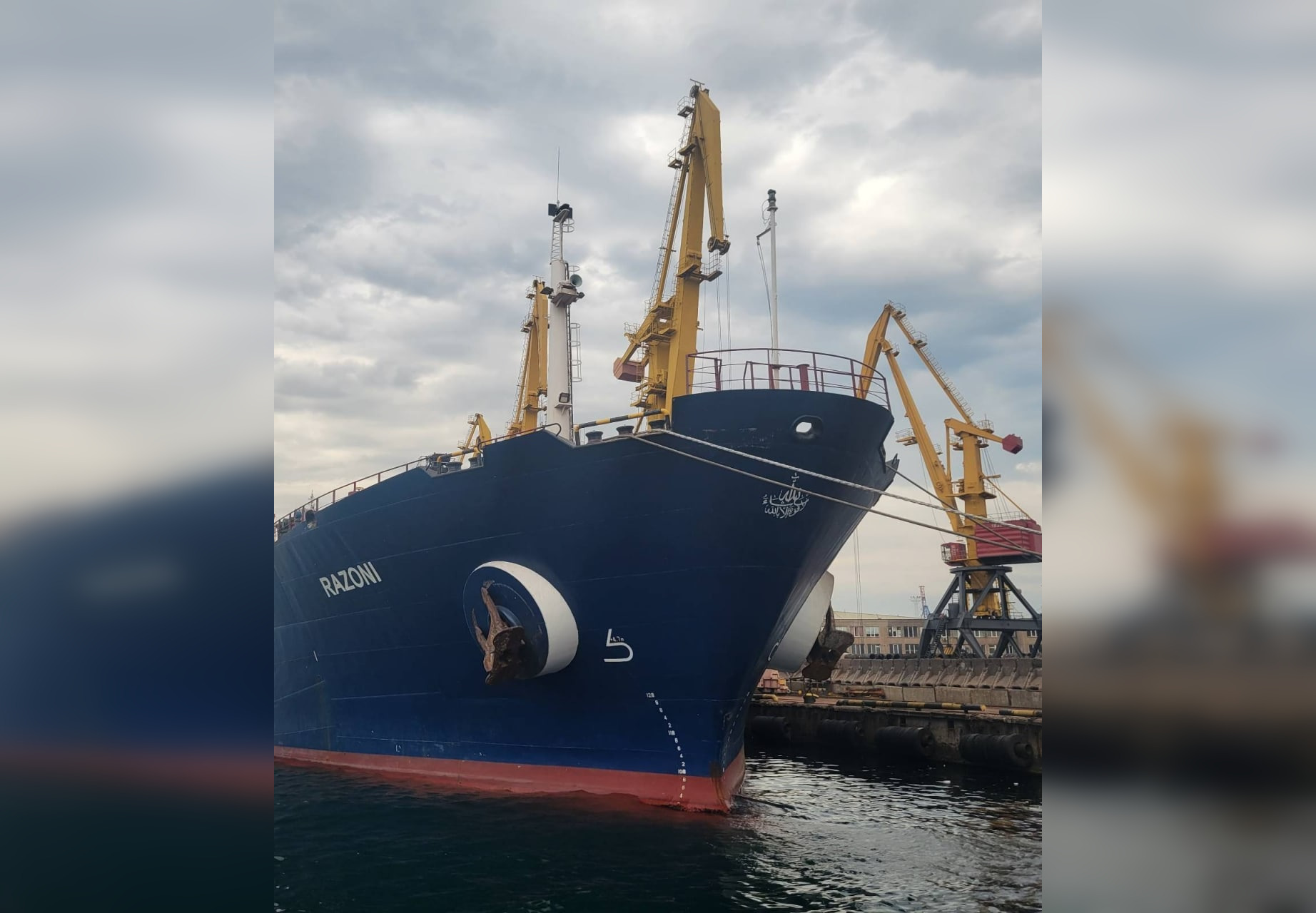 Вывез 26 тысяч тонн кукурузы: В Турции и на Украине подтвердили выход первого сухогруза из порта Одессы