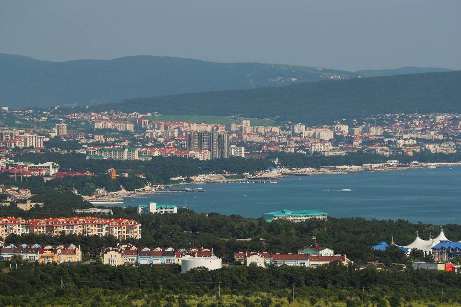 Вильфанд рассказал, на каких курортах Чёрного моря вода теплее