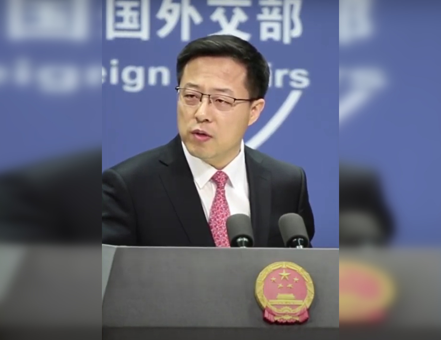 Китайский дипломат напомнил США про Ирак и Афганистан из-за критики учений близ Тайваня
