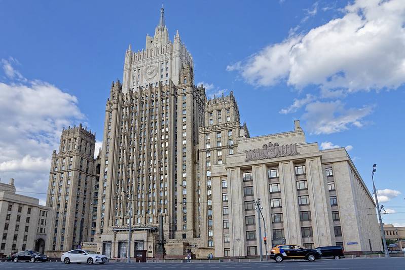 В МИД РФ назвали проявлением шовинизма призывы прекратить выдачу россиянам шенгенских виз