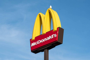 AP: McDonald's намерена открыть рестораны на Украине в ближайшие месяцы