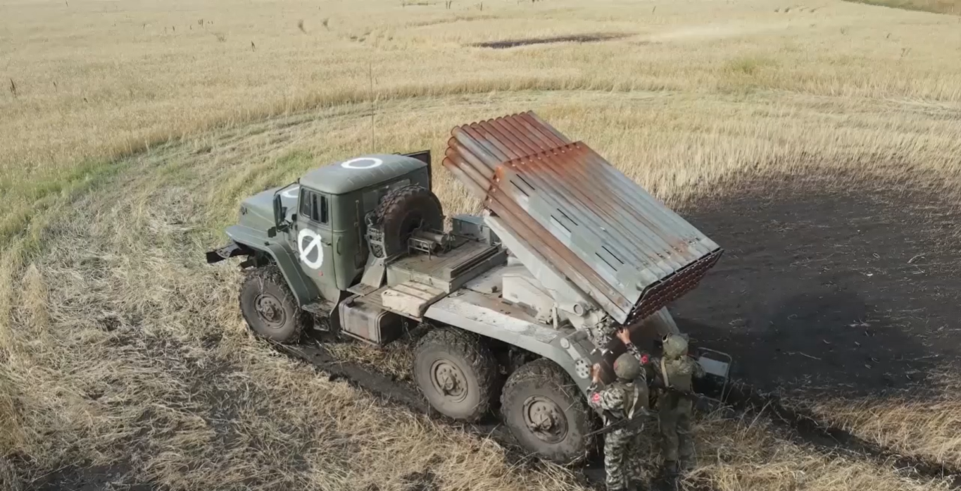 МО: Войска РФ уничтожили более 70 солдат ВСУ в районе ж/д станции в Харьковской области