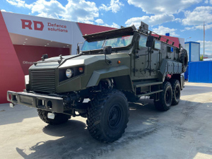 На "Армии-2022" представили созданный за 25 дней бронеавтомобиль "Ахмат"