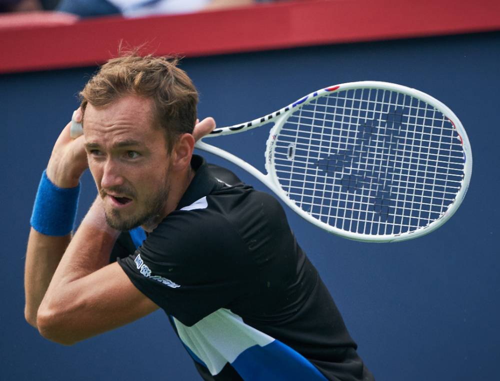 Теннисист Медведев рассказал о конфликте с фанатом, который назвал его лузером