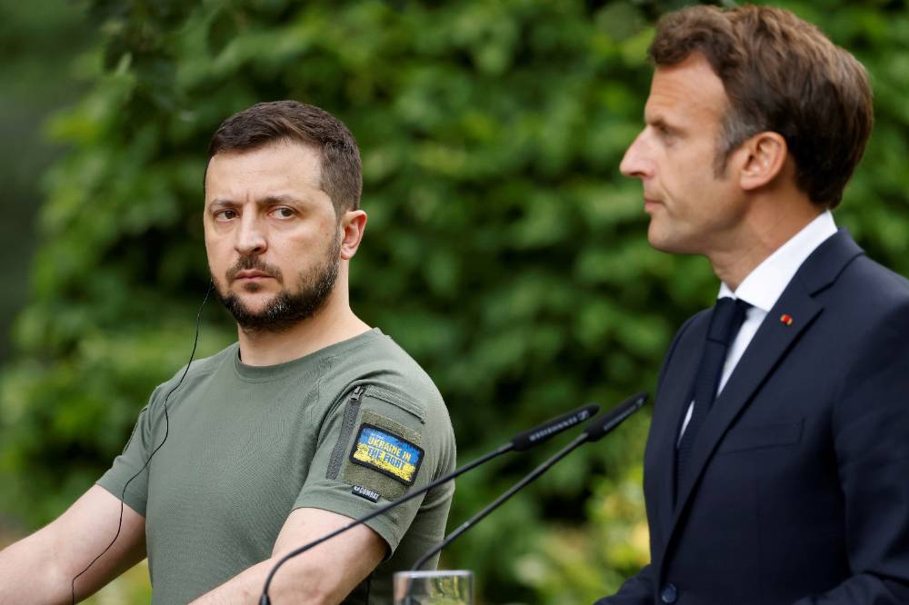 Макрон обсудит с Зеленским ситуацию вокруг Запорожской АЭС
