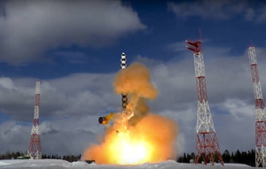 Минобороны РФ заключило контракт на поставку новейших ракет "Сармат"