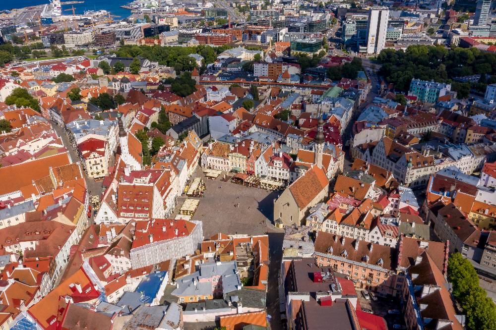 Эстония перестала впускать россиян с выданными ею шенгенскими визами