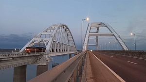 Движение по Крымскому мосту продолжилось в штатном режиме