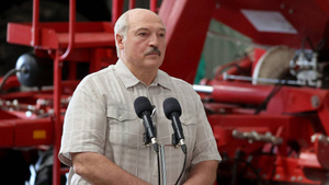 Лукашенко: Белоруссия не собирается нападать на Украину