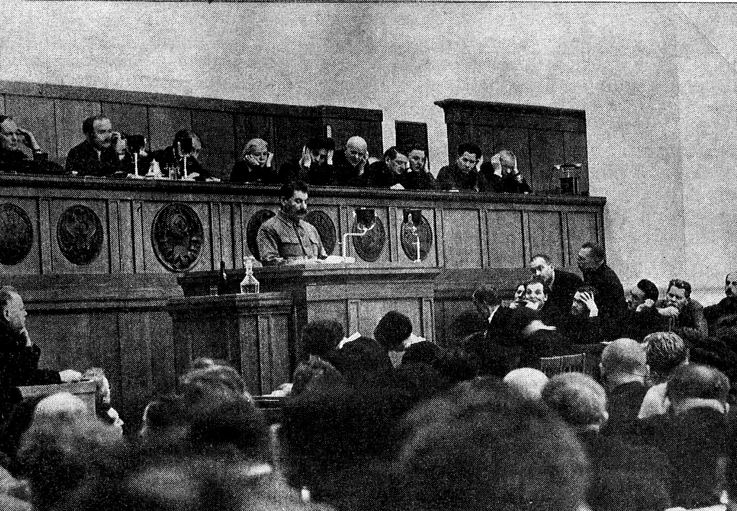 Сталин выступает с официальным Политическим отчётом ЦК, 1934 год. Фото © Wikipedia