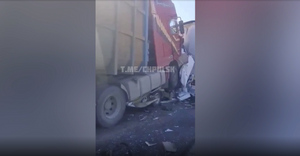 Смяло между фурами: Жуткое ДТП с микроавтобусом под Ульяновском унесло жизни 11 человек