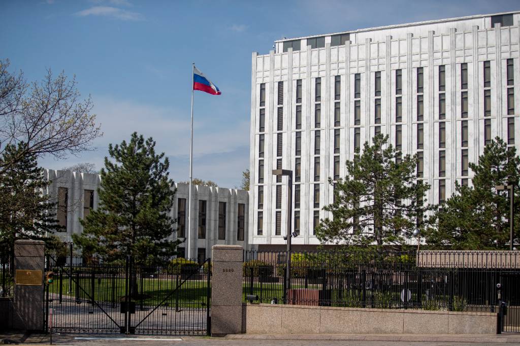 Посольство России призвало власти США ликвидировать своё химическое оружие