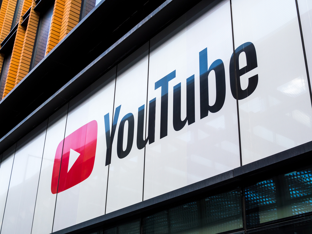 YouTube заблокировал канал компании КамАЗ из-за санкций