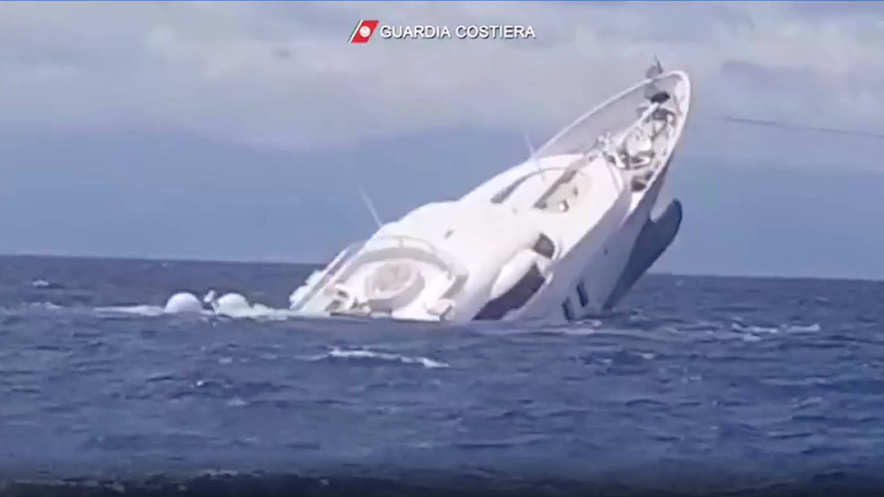 У берегов Италии затонула 40-метровая суперъяхта