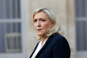 Марин Ле Пен уличила Макрона во лжи о причинах экономического кризиса во Франции