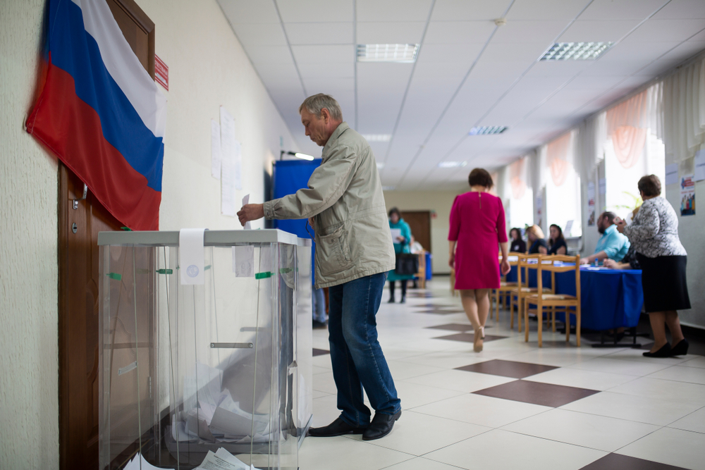 В Совфеде заявили о попытках "давних недругов" очернить избирательную кампанию в РФ