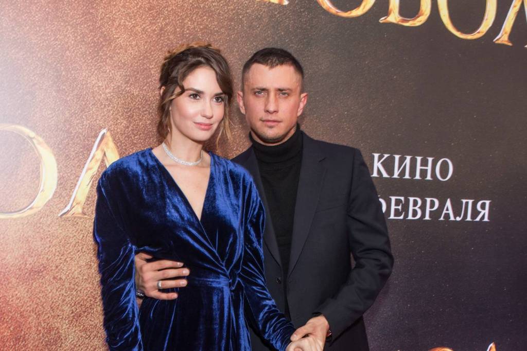 Подписчики завалили гневными комментариями Муцениеце после свадьбы Прилучного и Брутян