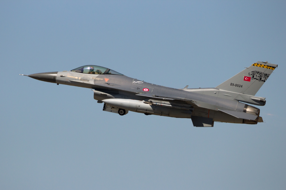 Минобороны Турции обвинило Грецию в наведении ракет из С-300 на истребители F-16