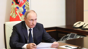 Путин поддержал идею создания в РФ адаптационных центров для мигрантов