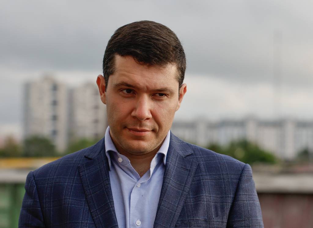 Алиханов назвал заявления Литвы про банки красивым предлогом и объяснил скрытый смысл